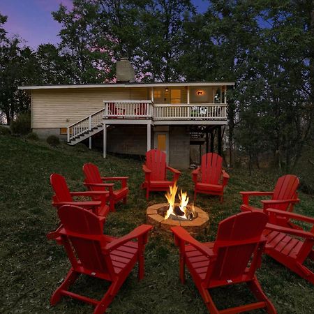 Harpers Ferry Cabin Hot Tub, Deck, Fire Pit, Wifi Екстериор снимка