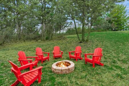 Harpers Ferry Cabin Hot Tub, Deck, Fire Pit, Wifi Екстериор снимка