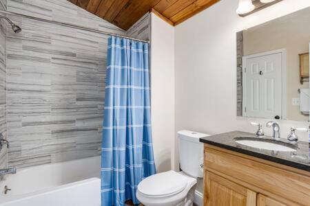 Harpers Ferry Cabin Hot Tub, Deck, Fire Pit, Wifi Екстериор снимка